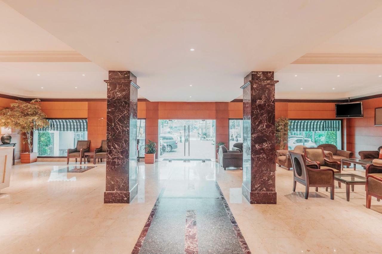 Capital O 534 Sriwijaya Hotel Jakarta Exterior foto